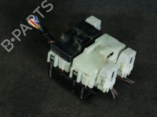 Used Fuse box VOLVO V60 I (155) D3 / D4 (163 hp) 6725475