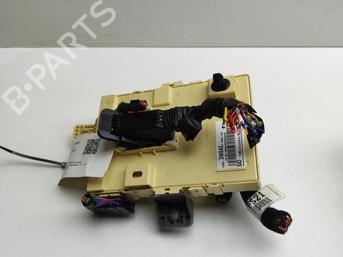 Used Fuse box Fuse box KIA SPORTAGE III (SL) 1.7 CRDi (116 hp) 33378466 33378466