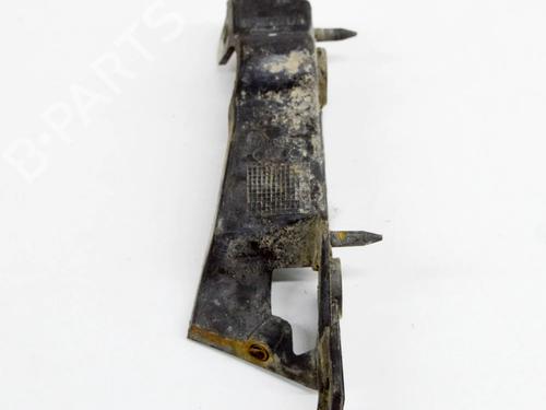 Used Front bumper bracket Front bumper bracket AUDI A4 B8 Avant (8K5) 2.0 TDI quattro (143 hp) 15621979 15621979