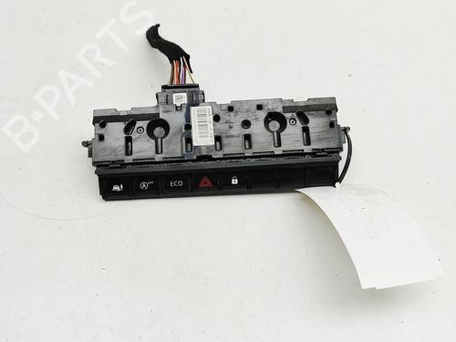 switch-renault-master-iii-van-fv-2010-34218062 main image