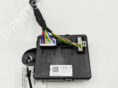 Used Electronic module Electronic module TESLA MODEL Y (5YJY) EV (347 hp) 33465021 33465021