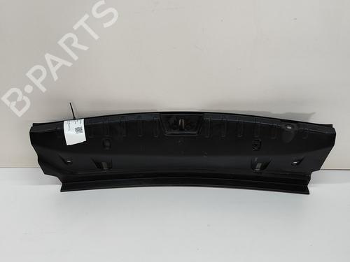 Used Tailgate trim BMW 6 Convertible (F12) 650 i xDrive (449 hp) 24820264