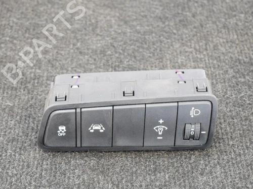 Used Switch Switch HYUNDAI TUCSON (TL, TLE) 1.7 CRDi (141 hp) 20337607 20337607