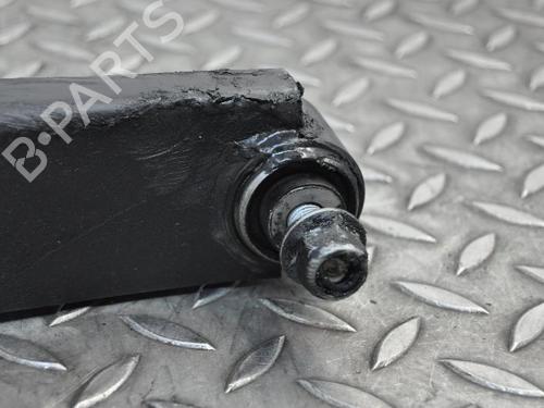 Right rear suspension arm VOLVO V60 I (155) D3 | BP30252432M15 