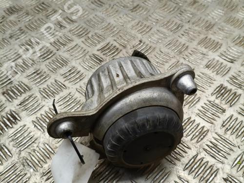 Used Engine mount Engine mount MERCEDES-BENZ E-CLASS Coupe (C238) E 220 d (238.314) (194 hp) 40605751 40605751
