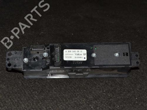 Used Left front window switch Left front window switch MERCEDES-BENZ SPRINTER 3-t Van (B906) 211 CDI (906.611, 906.613) (109 hp) 6729234 6729234