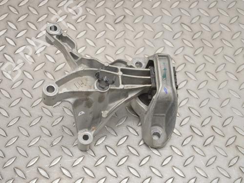Used Engine mount Engine mount NISSAN JUKE (F16_) DIG-T 117 (117 hp) 33357610 33357610