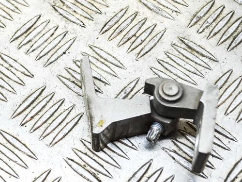 Used Hinge/Door check strap SKODA OCTAVIA III Combi (5E5, 5E6) 2.0 TDI (150 hp) 14630282