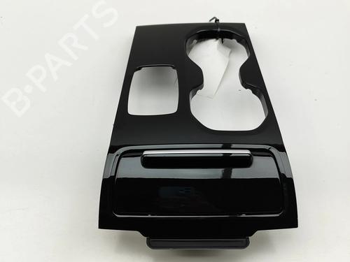 Used Middle console VOLVO XC40 (536) Recharge AWD (408 hp) 29076075