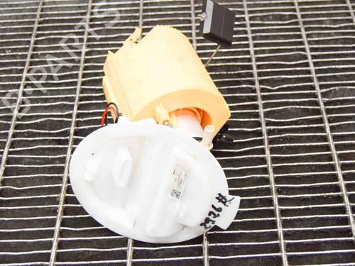 Used Fuel pump MERCEDES-BENZ CLA Coupe (C117) CLA 220 CDI / d (117.303) (177 hp) 8837251