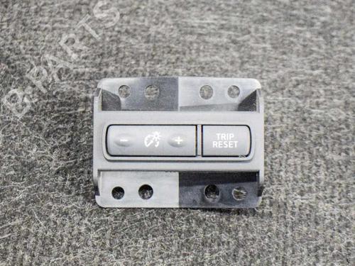 Used Switch NISSAN QASHQAI II (J11, J11_) 1.5 dCi (110 hp) 6758322