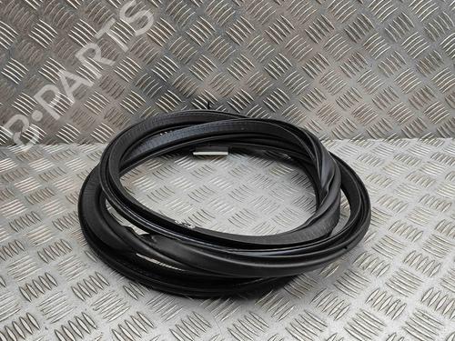 Used Rubber door seal VOLVO V60 II (225) B6 Mild-Hybrid AWD (299 hp) 29459265