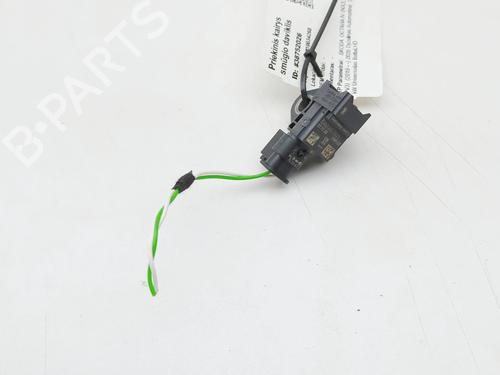 Electronic sensor SKODA OCTAVIA IV (NX3, NN3, PV3) 2.0 TDi | BP39421229M84 - Image 3