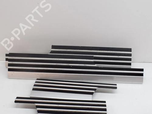 Used Step LAND ROVER RANGE ROVER III (L322) 4.4 4x4 (299 hp) 14637196