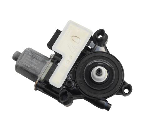 right-rear-window-motor-vw-golf-viii-cd1-da1-2019-33361733 main image