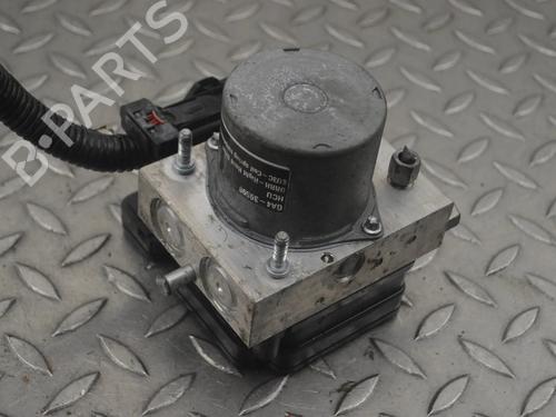 Abs pomp TESLA MODEL 3 (5YJ3) EV Performance AWD (462 hp) 30252829