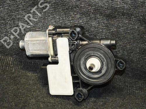 Used Right rear window motor Right rear window motor AUDI A3 Limousine (8VS, 8VM) 1.8 TFSI (170 hp) 7081367 7081367