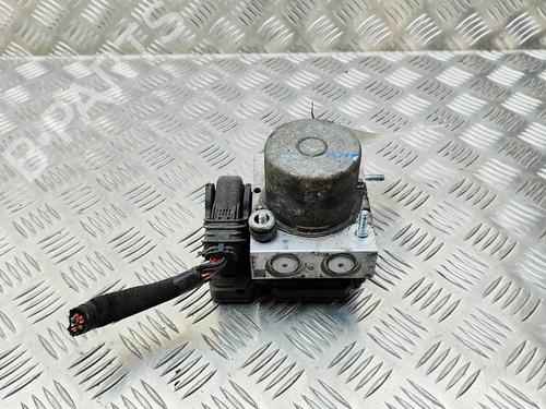Used ABS pump ABS pump NISSAN NV400 Platform/Chassis (X62, X62B) dCi 145 (146 hp) 33376781 33376781