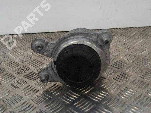 Engine mount MERCEDES-BENZ C-CLASS (W205) C 220 BlueTEC / d (205.003) | BP6733629M89 