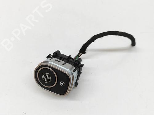 Used Switch MERCEDES-BENZ GLB (X247) GLB 200 Mild-Hybrid (247.687) (163 hp) 28437958