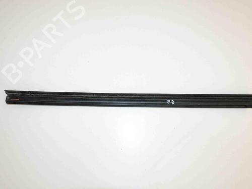 Used Door moulding trim MAZDA 3 (BM, BN) 2.0 (120 hp) 30243406
