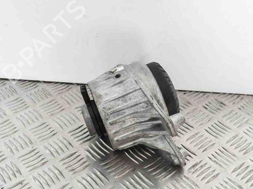 Engine mount MERCEDES-BENZ C-CLASS (W205) C 220 BlueTEC / d (205.003) | BP6734025M89