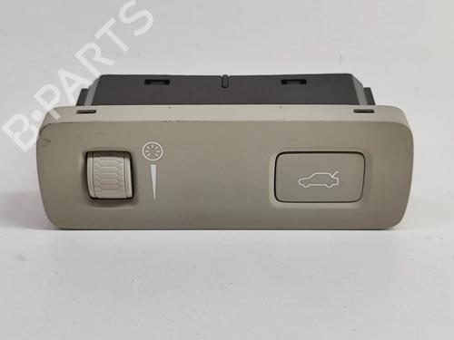 Used Switch VOLVO XC60 II (246) B5 Mild-Hybrid (250 hp) 28432829