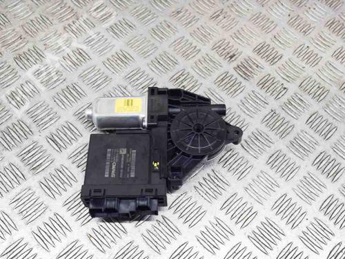 Used Left front window motor VOLVO XC40 (536) T4 AWD (190 hp) 9227199