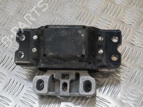 Used Engine mount Engine mount VW PASSAT B6 Variant (3C5) 2.0 FSI (150 hp) 6730976 6730976