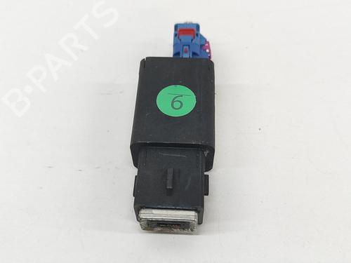 Used Electronic module PEUGEOT 408 II (FP_, F3_, FM_) PureTech 130 (FPHNST) (131 hp) 28434114