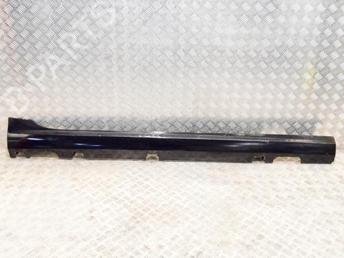 Used Right sideskirt Right sideskirt 29226959 29226959