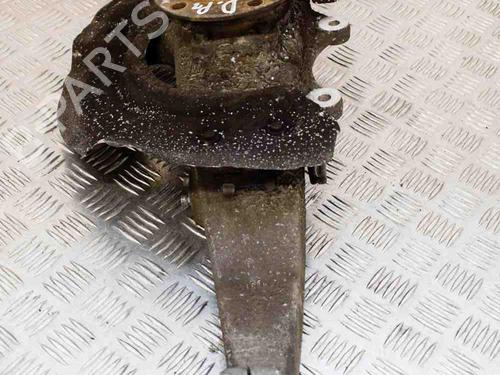 Used Right front steering knuckle BMW 5 Touring (F11) 530 d (245 hp) 14662154