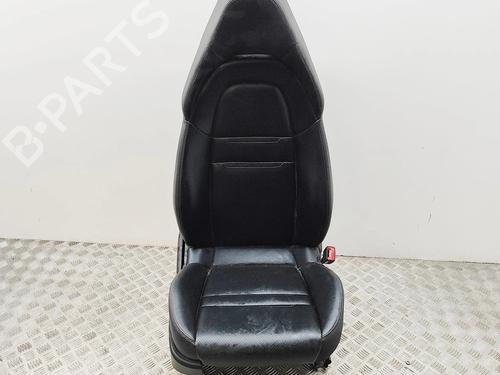 right-front-seat-porsche-panamera-971-2016-2017-2018-2019-2020-2021-2022-2023-37669339 main image