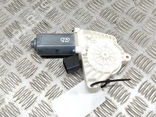 Used Right rear window motor MERCEDES-BENZ CLA Coupe (C117) CLA 180 (117.342) (122 hp) 16271748
