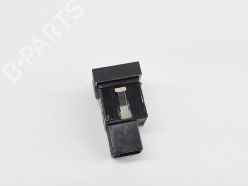 Switch AUDI Q3 (8UB, 8UG) RS 2.5 quattro | BP13465383I30 