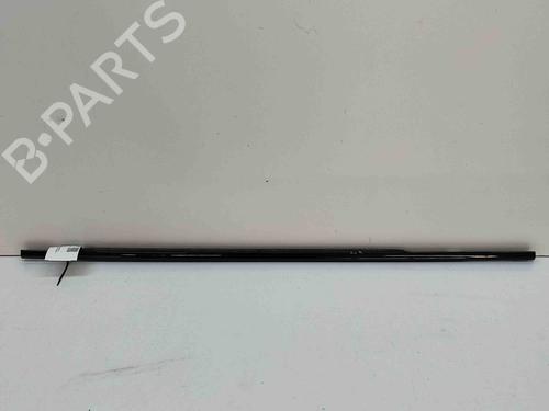 Door moulding trim LAND ROVER RANGE ROVER VELAR (L560) 2.0 D240 SD4 4x4 | BP29337190C150 