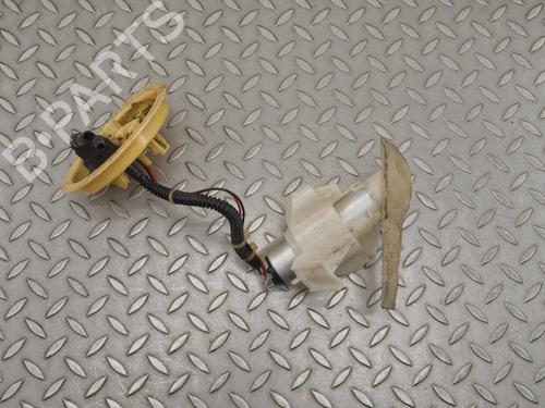 Used Fuel pump BMW 6 Gran Coupe (F06) 640 d (313 hp) 30236688