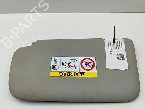 right-sun-visor-nissan-leaf-ze1-2017-27796642 main image