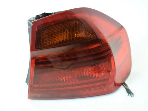 Used Right taillight Right taillight BMW 3 (E90) 335 d (286 hp) 33339118 33339118