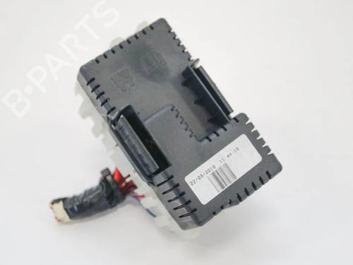 Used Fuse box Fuse box VOLVO V60 I (155) D3 / D4 (163 hp) 6741613 6741613