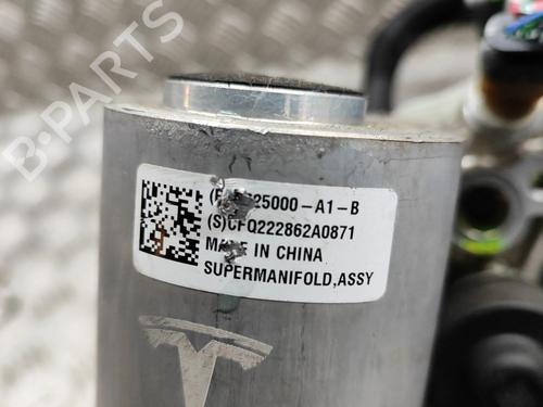 Electronic module TESLA MODEL Y (5YJY) EV Performance All-wheel Drive | BP33366063M83  - Image 6