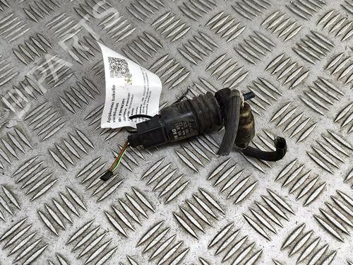 washer-pump-vw-passat-b7-variant-365-2010-2011-2012-2013-2014-2015-27267309 main image