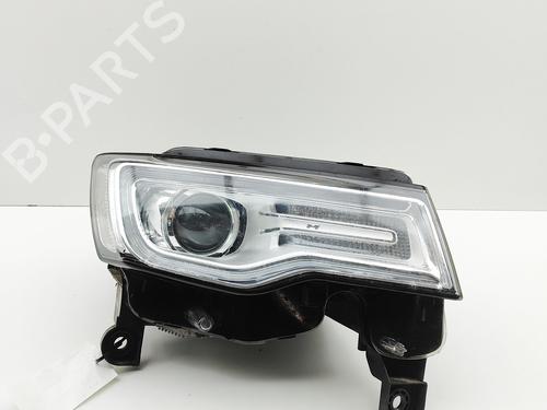 Used Right headlight JEEP GRAND CHEROKEE IV (WK, WK2) 3.0 CRD V6 4x4 (250 hp) 29829985