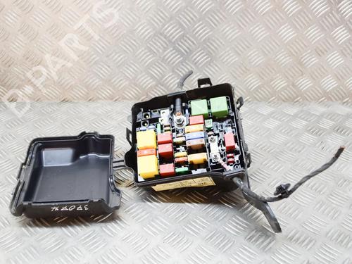 Used Fuse box PEUGEOT 208 I (CA_, CC_) 1.2 VTI 82 (82 hp) 10527627
