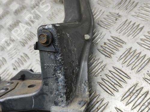 Left headlight support JAGUAR F-PACE (X761) 2.0 TD4 | BP31217054C157