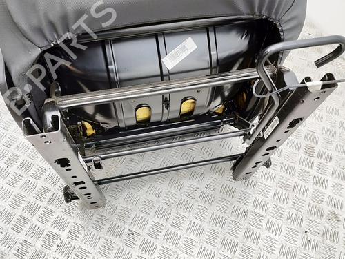 Right front seat RENAULT MASTER III Van (FV) 2.3 dCi 180 FWD (FV04, FV07) | BP38191765C16 - Image 8