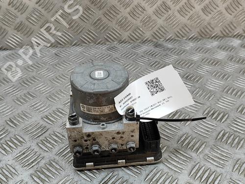 Used ABS pump VW GOLF VII (5G1, BQ1, BE1, BE2) 2.0 GTI (230 hp) 19427863