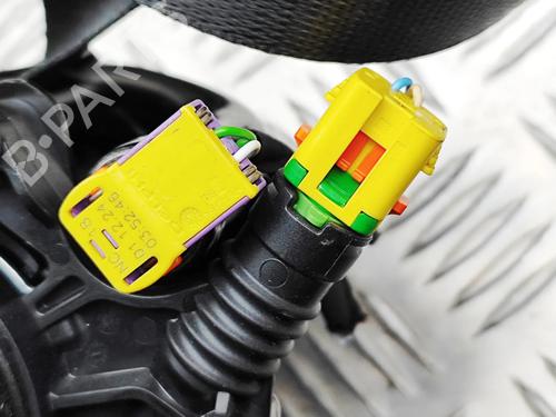 Front right seatbelt TESLA MODEL 3 (5YJ3) EV | BP33697646I25 - Image 6