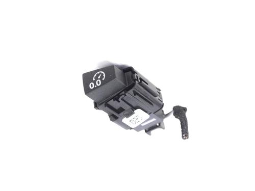 switch-audi-a4-b9-8w2-8wc-2015-33352516 main image