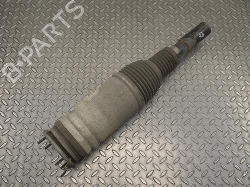 Used Left front shock absorber LAND ROVER DISCOVERY V (L462) 3.0 Td6 4x4 (258 hp) 30246349